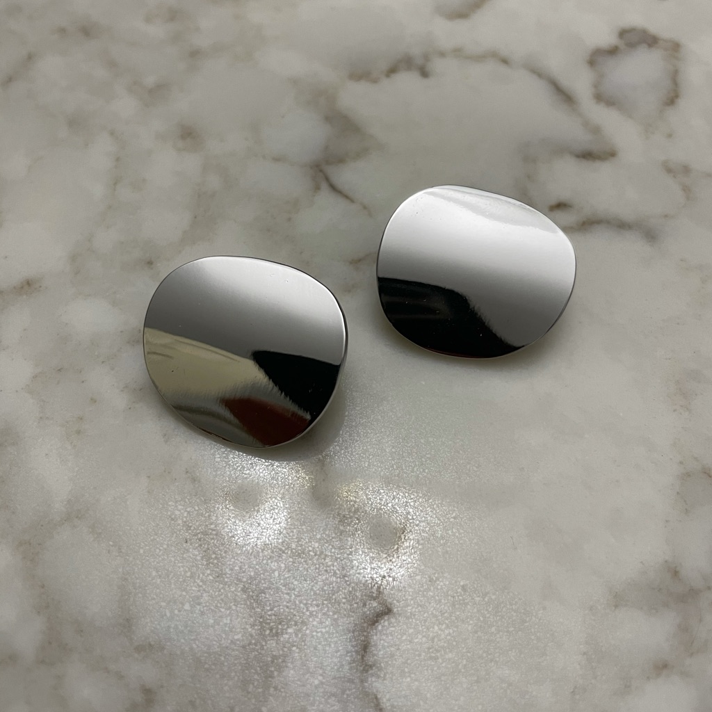 Baublebar Silver Studs Never Worn 15$